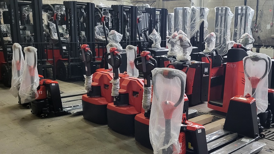 Тест-драйв складской техники на нашем складе в Ханты-Мансийске