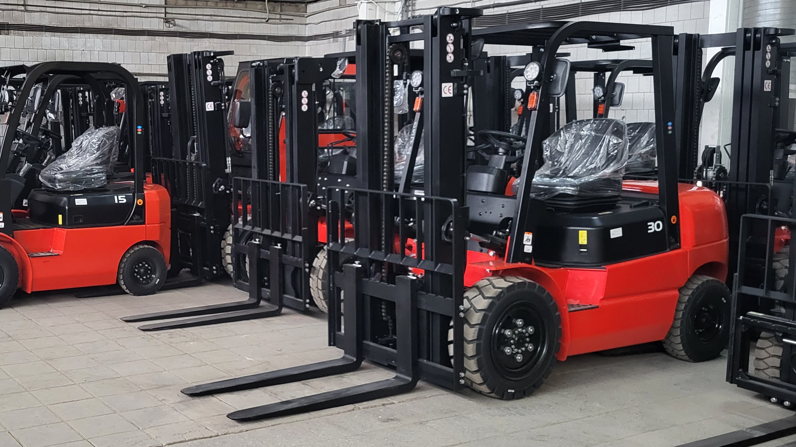 Тест-драйв складской техники на нашем складе в Ханты-Мансийске